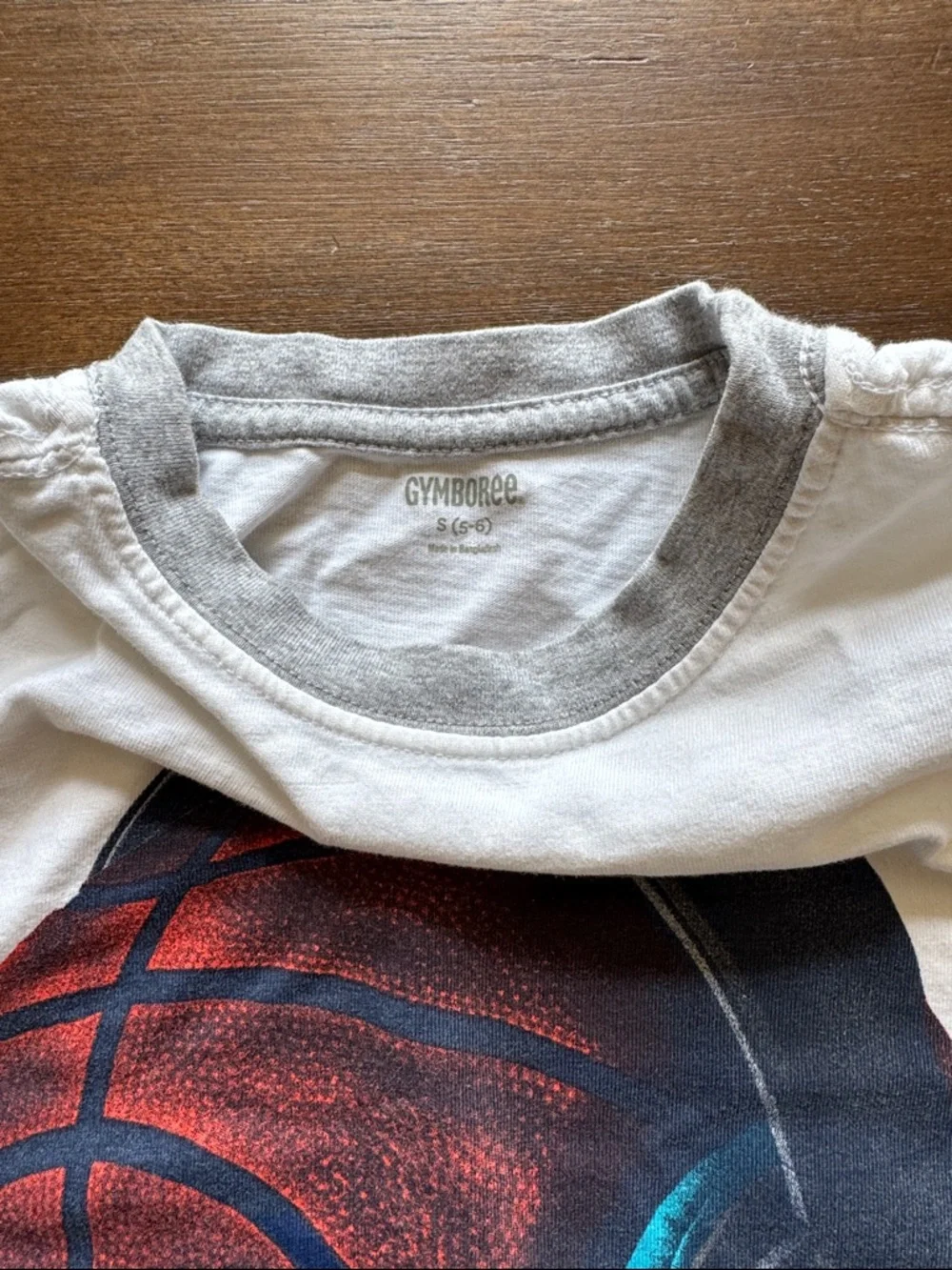 Four Gymboree cotton long sleeves tees S (5) Buffalo Bear Cat Basketball